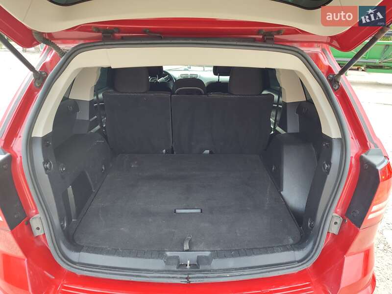 Внедорожник / Кроссовер Dodge Journey 2016 в Лубнах