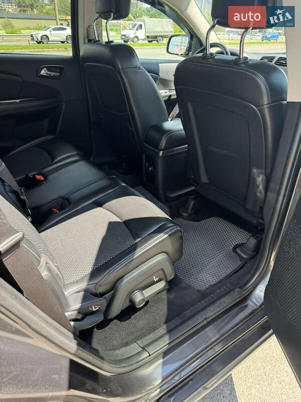 Внедорожник / Кроссовер Dodge Journey 2016 в Виннице