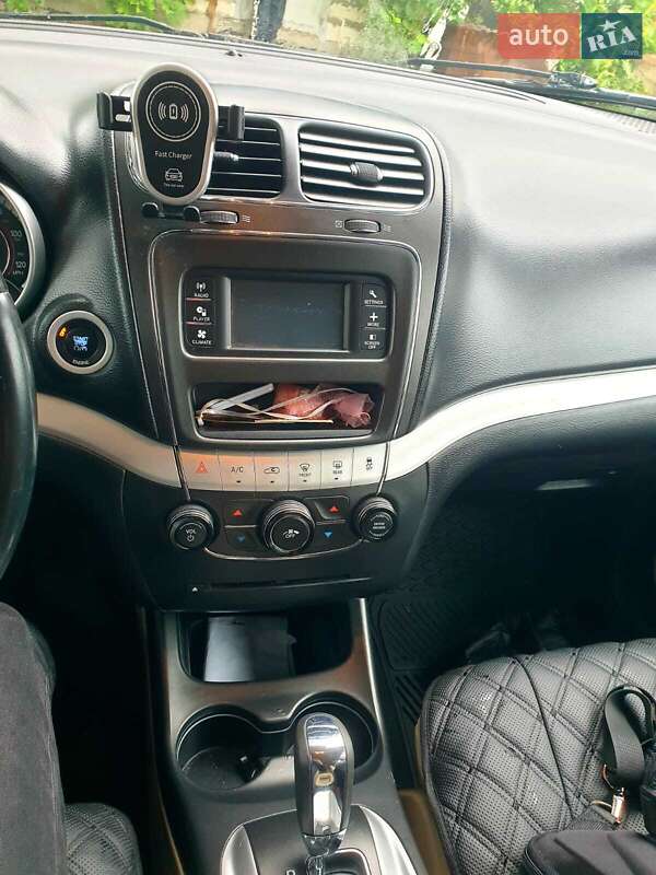 Позашляховик / Кросовер Dodge Journey 2016 в Києві фото 16 Позашляховик / Кросовер Dodge Journey 2016 в Києві