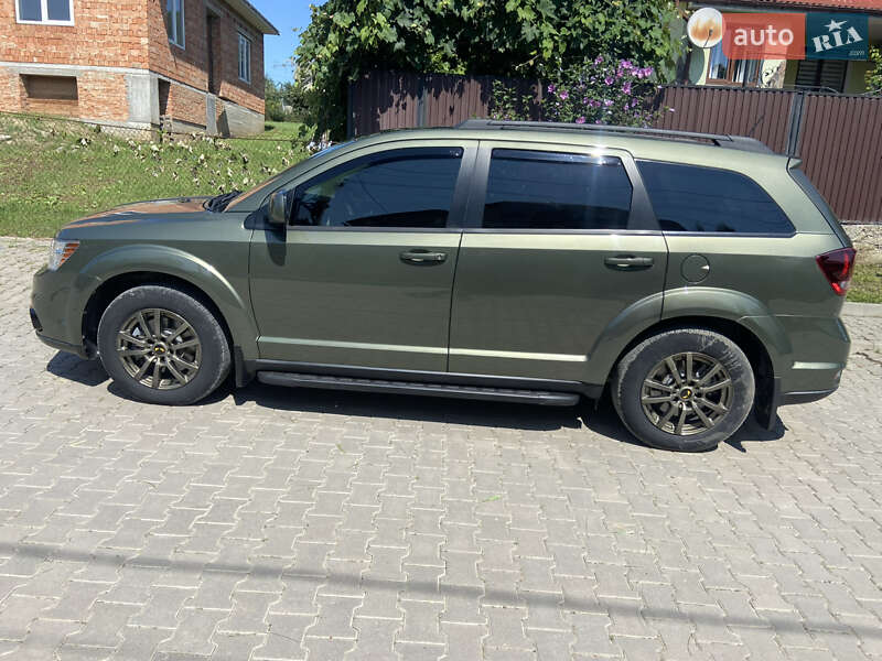 Позашляховик / Кросовер Dodge Journey 2016 в Чернівцях
