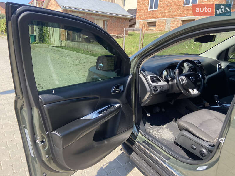 Позашляховик / Кросовер Dodge Journey 2016 в Чернівцях