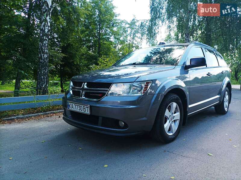 Внедорожник / Кроссовер Dodge Journey 2012 в Малине