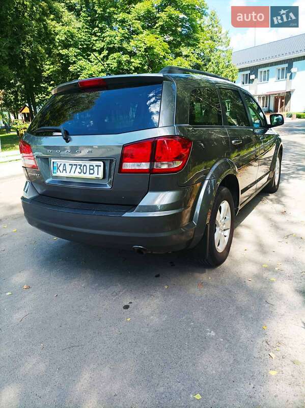 Внедорожник / Кроссовер Dodge Journey 2012 в Малине