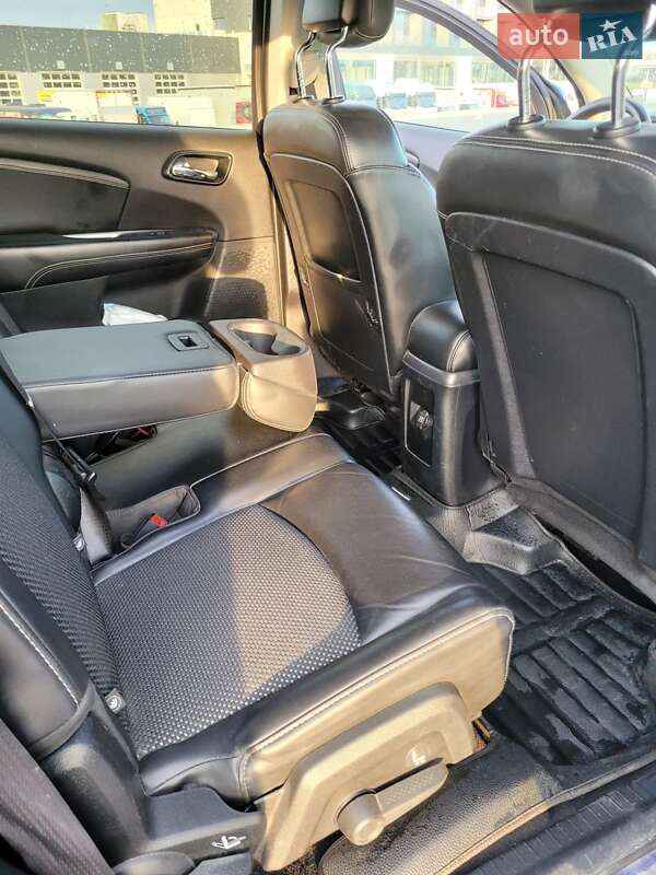 Внедорожник / Кроссовер Dodge Journey 2015 в Львове