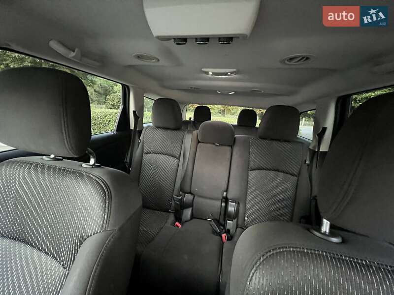 Позашляховик / Кросовер Dodge Journey 2012 в Черкасах