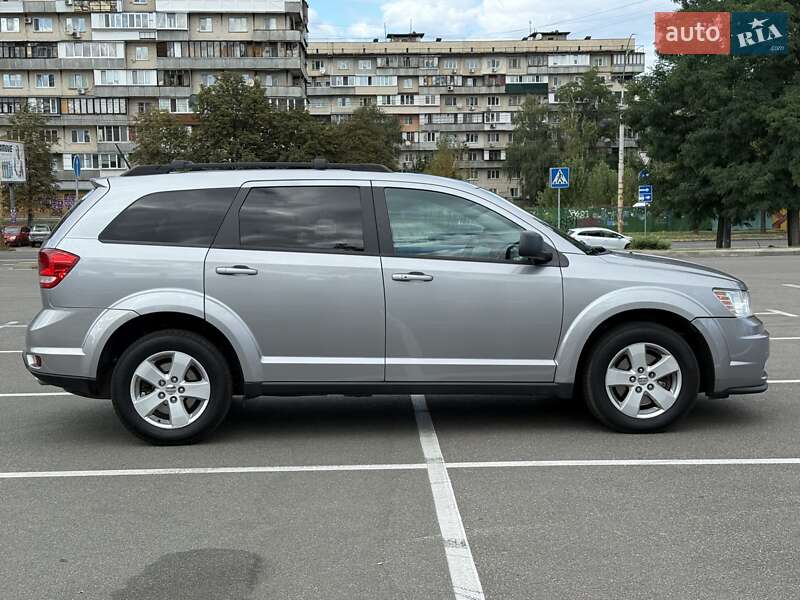 Внедорожник / Кроссовер Dodge Journey 2016 в Киеве