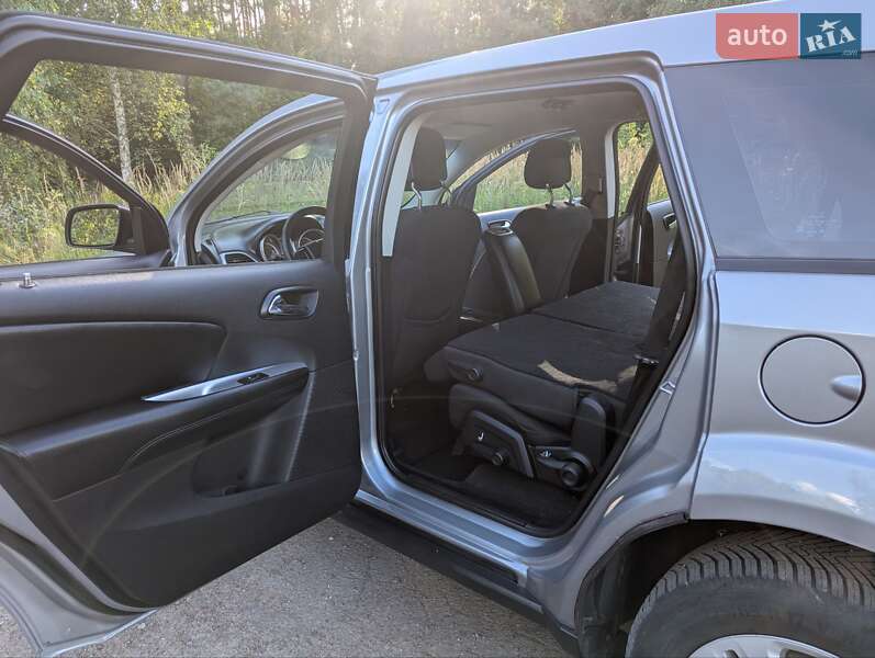 Внедорожник / Кроссовер Dodge Journey 2015 в Чернигове