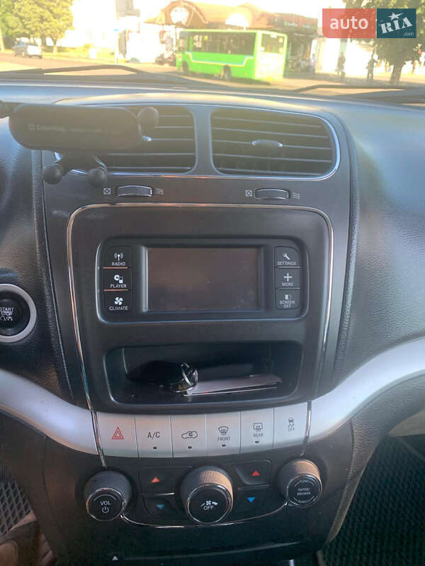 Позашляховик / Кросовер Dodge Journey 2014 в Черкасах