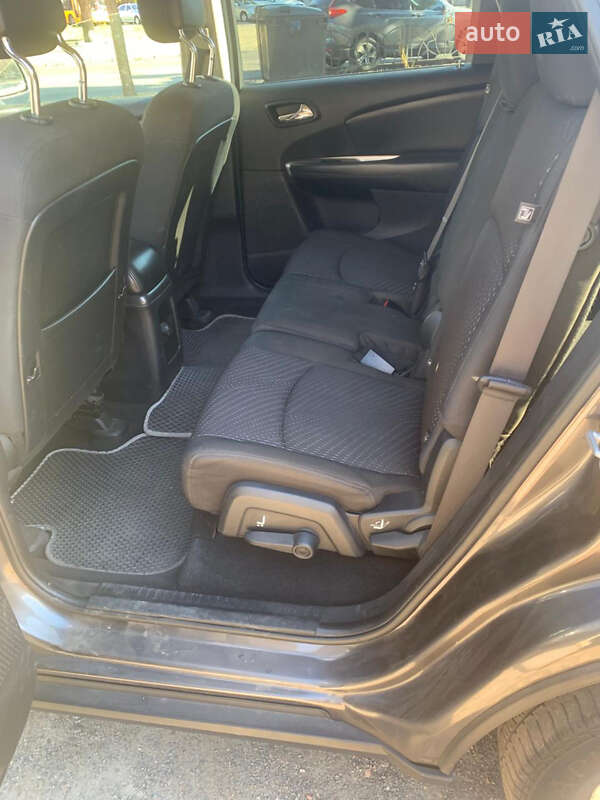 Позашляховик / Кросовер Dodge Journey 2014 в Черкасах