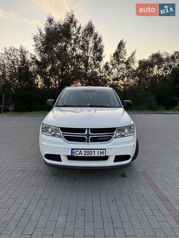 Внедорожник / Кроссовер Dodge Journey 2014 в 