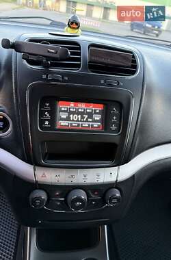 Внедорожник / Кроссовер Dodge Journey 2014 в 
