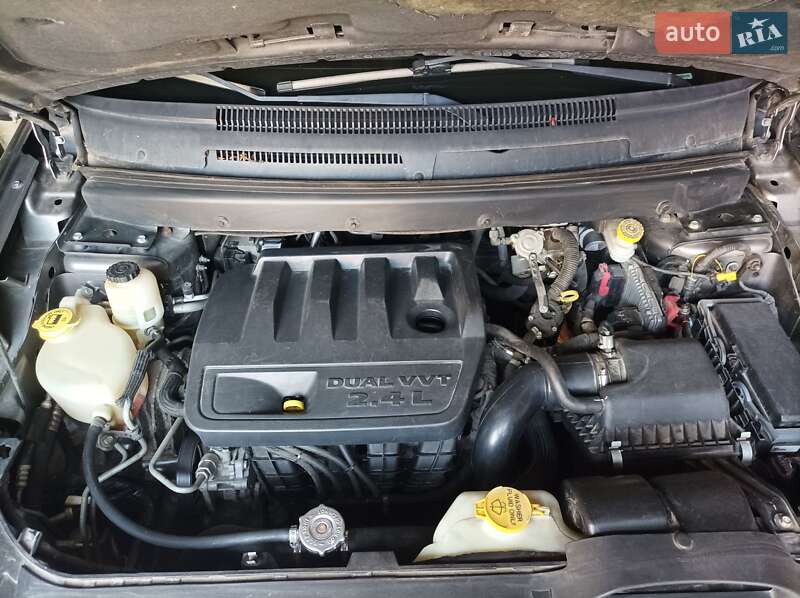 Внедорожник / Кроссовер Dodge Journey 2012 в Малине