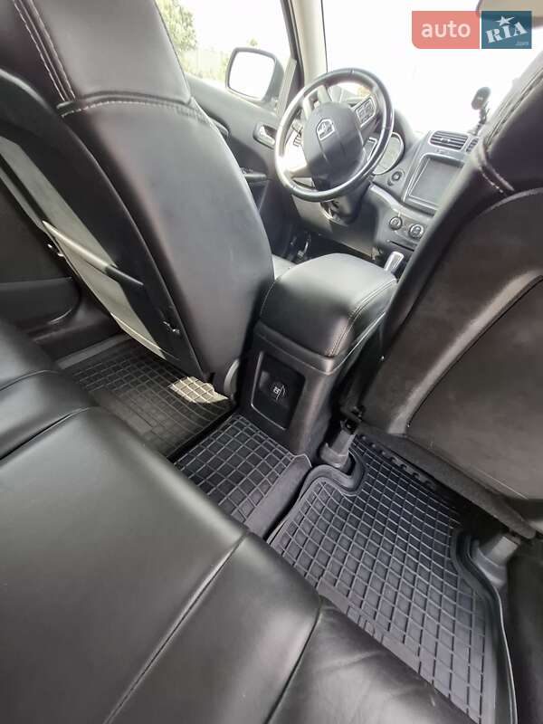 Внедорожник / Кроссовер Dodge Journey 2017 в Киеве фото 2 Внедорожник / Кроссовер Dodge Journey 2017 в Киеве