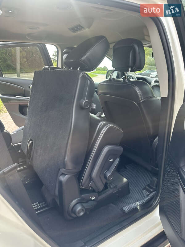 Внедорожник / Кроссовер Dodge Journey 2014 в Ивано-Франковске фото 34 Внедорожник / Кроссовер Dodge Journey 2014 в Ивано-Франковске