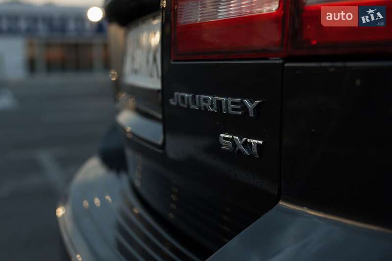 Внедорожник / Кроссовер Dodge Journey 2010 в Ужгороде