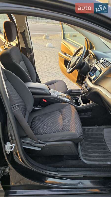 Внедорожник / Кроссовер Dodge Journey 2015 в Львове