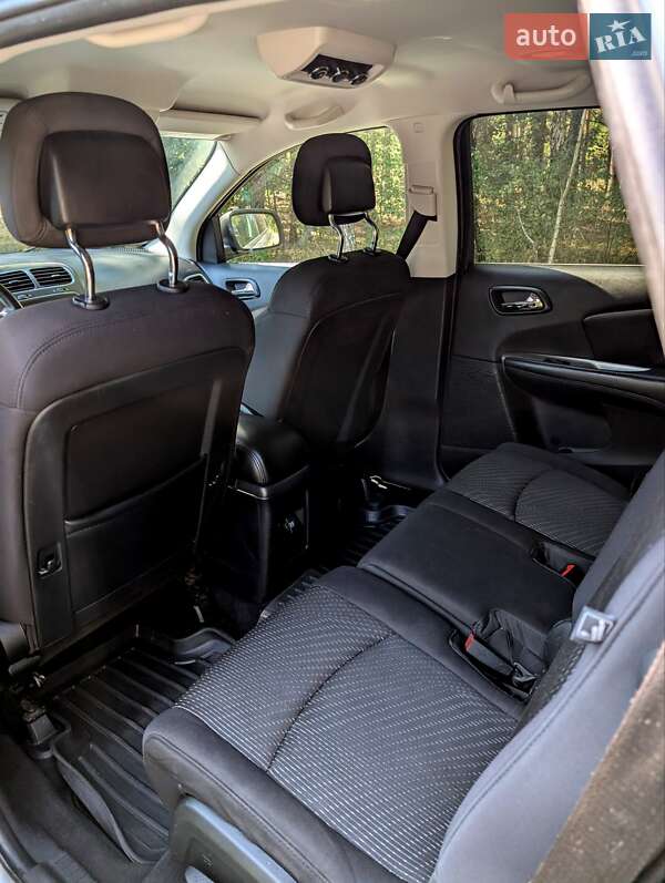 Внедорожник / Кроссовер Dodge Journey 2012 в Любешове