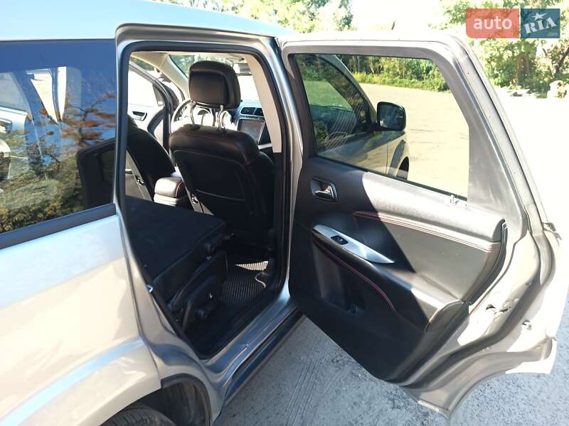 Позашляховик / Кросовер Dodge Journey 2019 в Києві фото 26 Позашляховик / Кросовер Dodge Journey 2019 в Києві