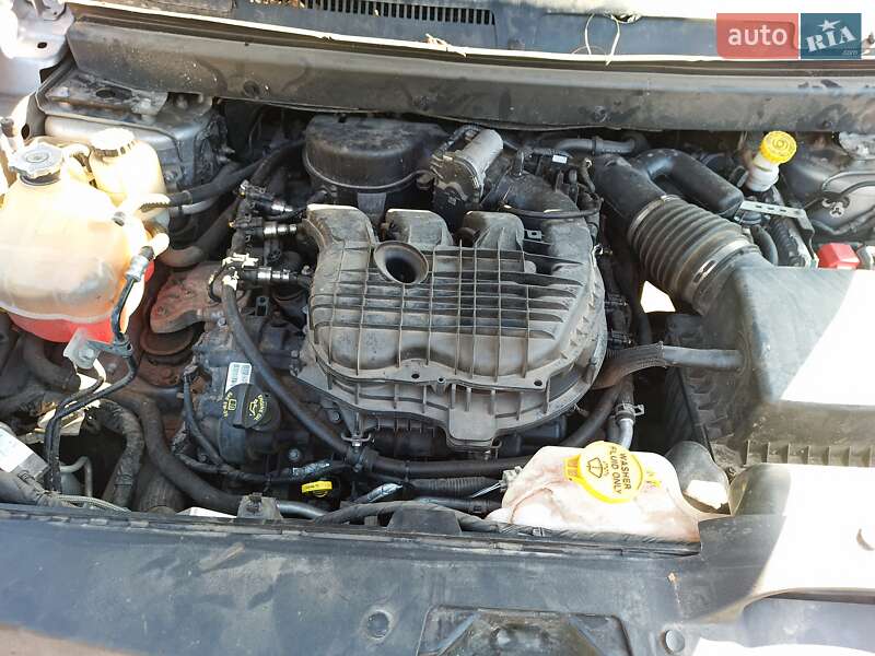 Позашляховик / Кросовер Dodge Journey 2019 в Києві фото 30 Позашляховик / Кросовер Dodge Journey 2019 в Києві