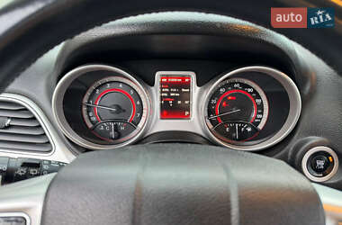 Внедорожник / Кроссовер Dodge Journey 2014 в 