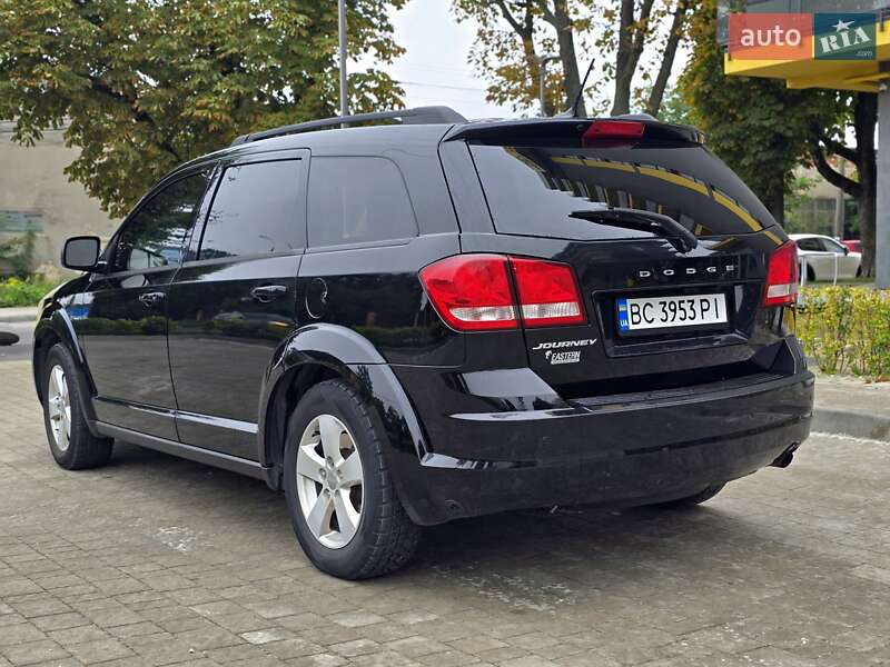 Внедорожник / Кроссовер Dodge Journey 2015 в Львове