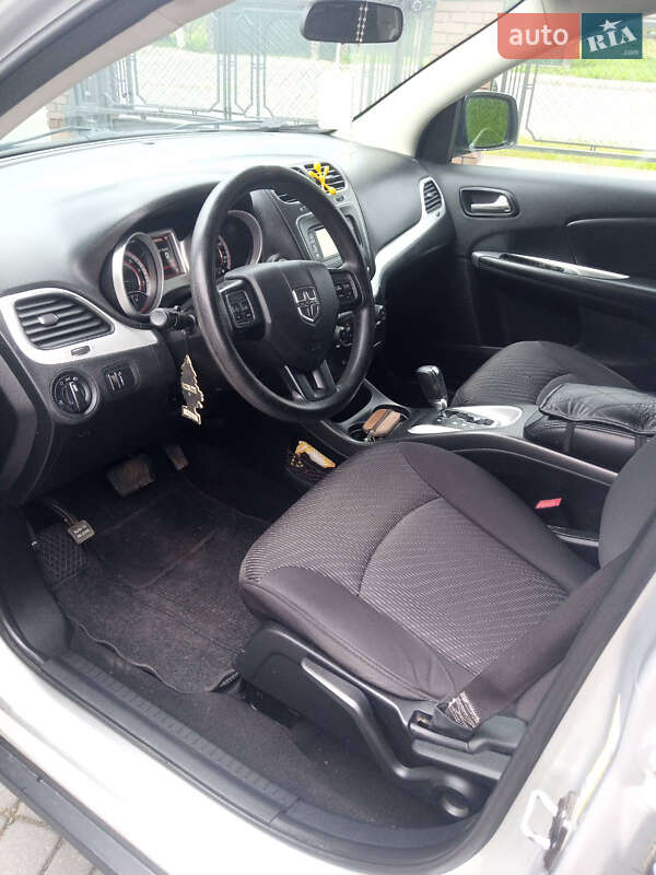 Позашляховик / Кросовер Dodge Journey 2014 в Самборі фото 8 Позашляховик / Кросовер Dodge Journey 2014 в Самборі