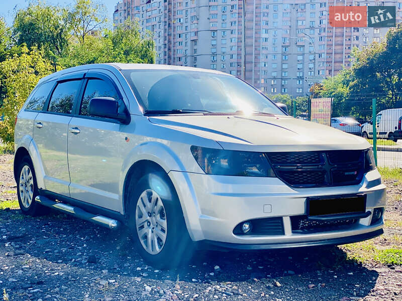 Внедорожник / Кроссовер Dodge Journey 2013 в 