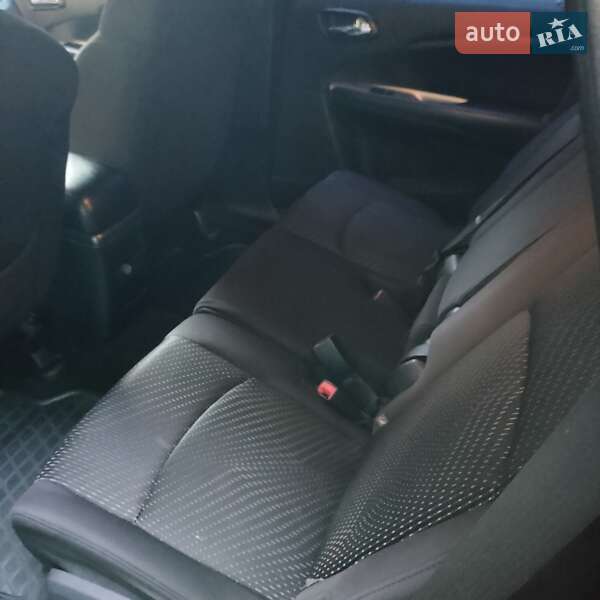 Внедорожник / Кроссовер Dodge Journey 2015 в Львове