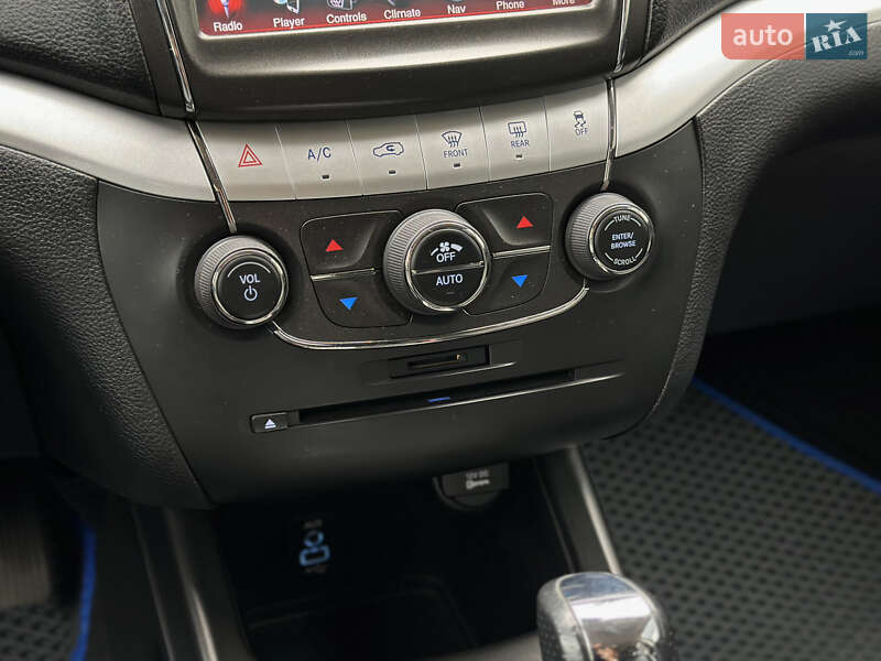 Внедорожник / Кроссовер Dodge Journey 2017 в Шептицькому