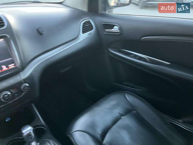 Внедорожник / Кроссовер Dodge Journey 2016 в Львове