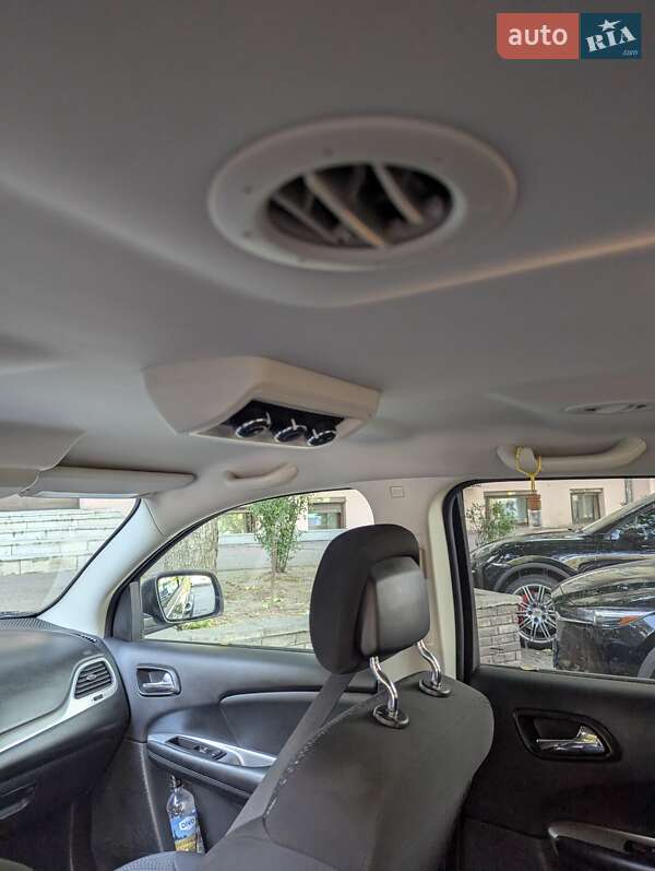 Внедорожник / Кроссовер Dodge Journey 2016 в Днепре фото 10 Внедорожник / Кроссовер Dodge Journey 2016 в Днепре