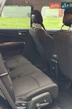 Внедорожник / Кроссовер Dodge Journey 2014 в 