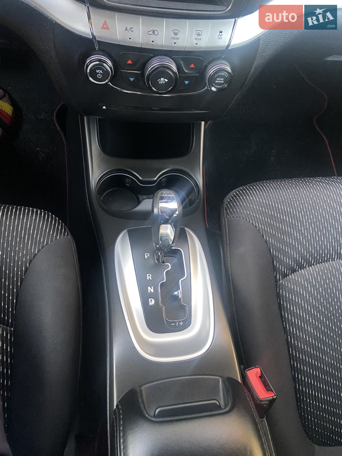 2014 Dodge Journey - мініатюра 4