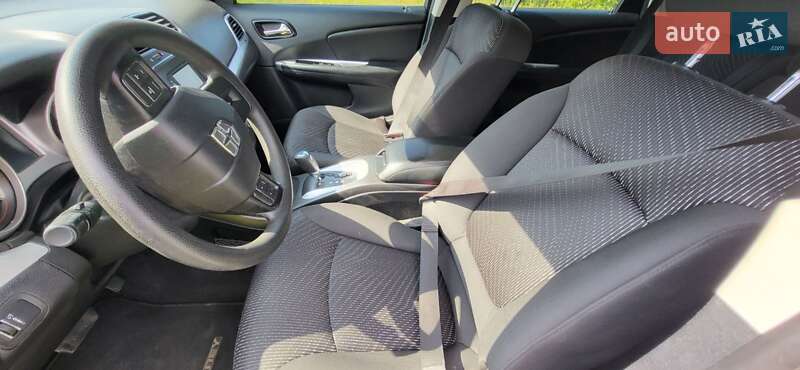 Позашляховик / Кросовер Dodge Journey 2015 в Черкасах