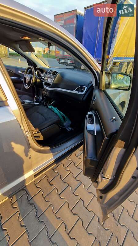 Позашляховик / Кросовер Dodge Journey 2016 в Луцьку