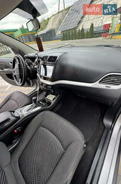 Позашляховик / Кросовер Dodge Journey 2017 в Городищеві