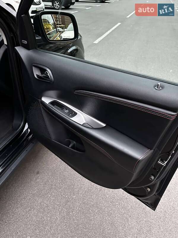 Внедорожник / Кроссовер Dodge Journey 2018 в Киеве