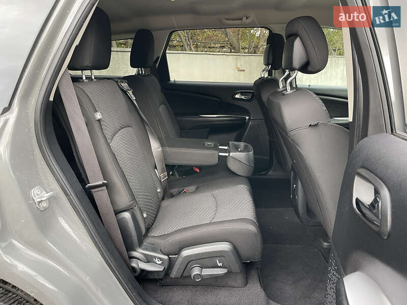 Внедорожник / Кроссовер Dodge Journey 2020 в Киеве фото 15 Внедорожник / Кроссовер Dodge Journey 2020 в Киеве
