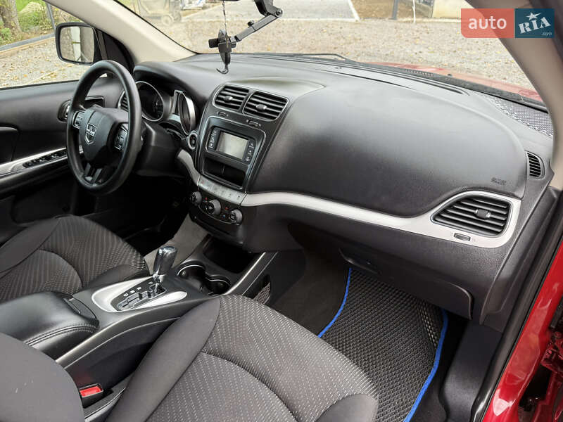 Позашляховик / Кросовер Dodge Journey 2018 в Стрию