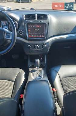 Внедорожник / Кроссовер Dodge Journey 2016 в 