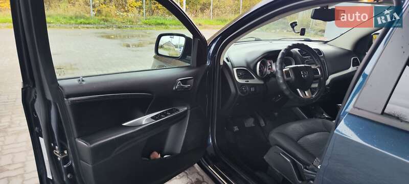 Внедорожник / Кроссовер Dodge Journey 2015 в Шумске фото 4 Внедорожник / Кроссовер Dodge Journey 2015 в Шумске