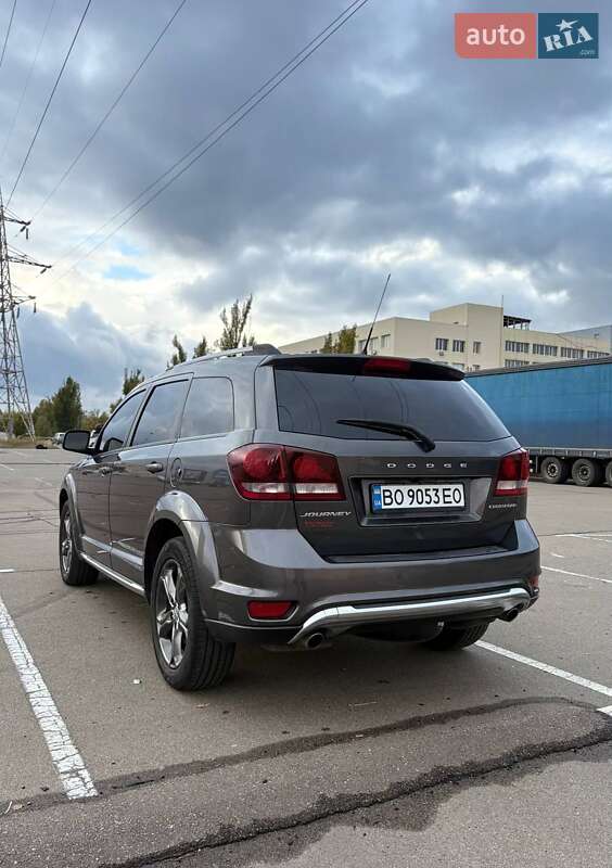 Позашляховик / Кросовер Dodge Journey 2015 в Києві фото 10 Позашляховик / Кросовер Dodge Journey 2015 в Києві