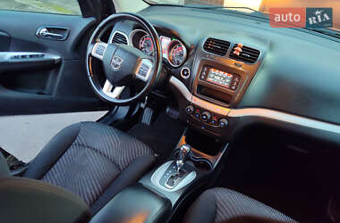 Позашляховик / Кросовер Dodge Journey 2015 в  фото 10 Позашляховик / Кросовер Dodge Journey 2015 в