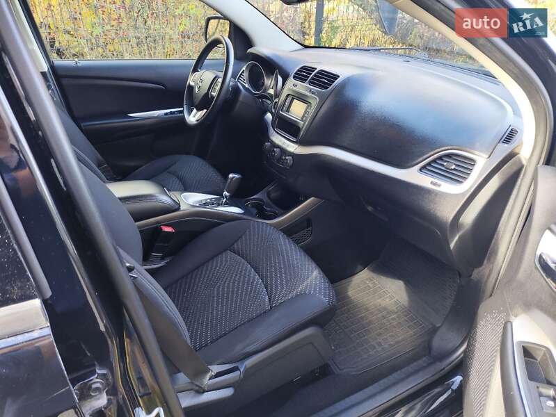 Позашляховик / Кросовер Dodge Journey 2015 в Києві фото 10 Позашляховик / Кросовер Dodge Journey 2015 в Києві