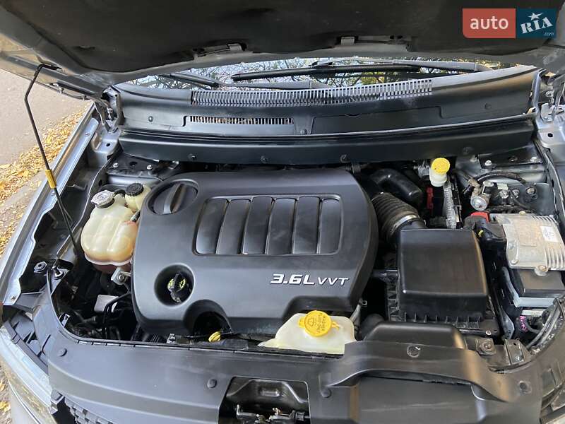 Позашляховик / Кросовер Dodge Journey 2015 в Чернівцях фото 15 Позашляховик / Кросовер Dodge Journey 2015 в Чернівцях
