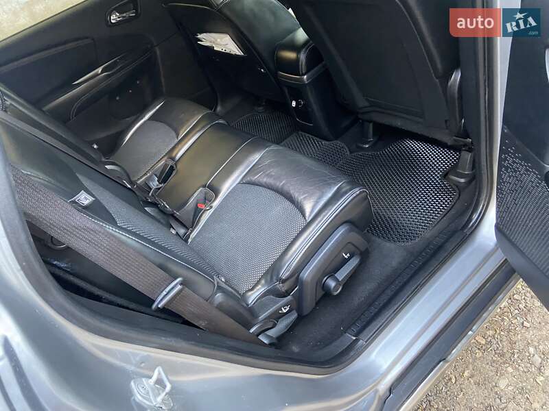 Позашляховик / Кросовер Dodge Journey 2015 в Чернівцях фото 35 Позашляховик / Кросовер Dodge Journey 2015 в Чернівцях