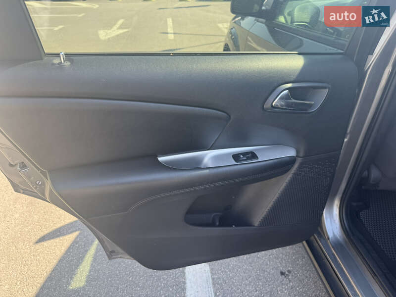 Внедорожник / Кроссовер Dodge Journey 2012 в Киеве фото 13 Внедорожник / Кроссовер Dodge Journey 2012 в Киеве