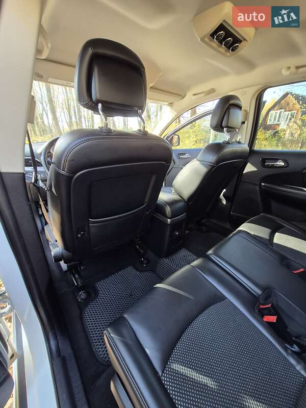 Внедорожник / Кроссовер Dodge Journey 2016 в Ивано-Франковске