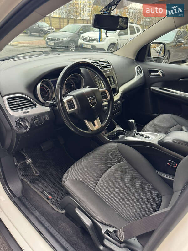 Позашляховик / Кросовер Dodge Journey 2016 в Києві фото 17 Позашляховик / Кросовер Dodge Journey 2016 в Києві