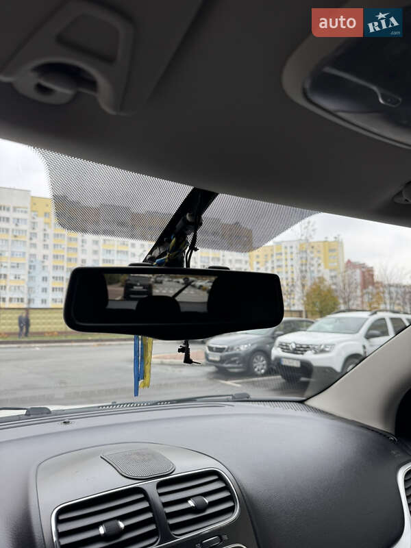 Позашляховик / Кросовер Dodge Journey 2016 в Києві фото 22 Позашляховик / Кросовер Dodge Journey 2016 в Києві